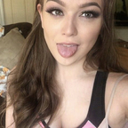 Top OnlyFans creator in United States - Alaina Fox