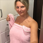 Top OnlyFans creator in In deinem Herzen - Astrid Heinz