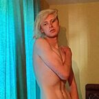 BLONDE CON