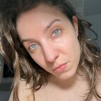 Top OnlyFans creator in Oregon - Daphne Davibe — Oregon profile photo