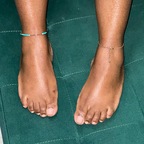 Deya’s feet