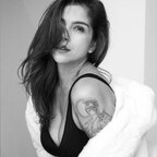 Top OnlyFans creator - Golden Girl — Unknown profile photo