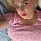 Mia Hart