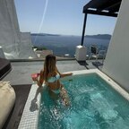 Top OnlyFans creator in Spain - HisWifeTellsAll — Spain profile photo