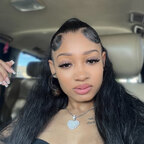 N Y L A 👅