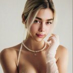 DreamyBlondie