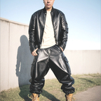 Leather Sagger