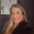 Top OnlyFans creator in North Carolina - Leigh Listens