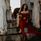 Top OnlyFans creator in USA - Raven Noir