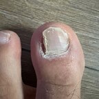 Mature_Feet_Guy