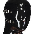 Top OnlyFans creator in YOUR HOUSE - Maskedtéc