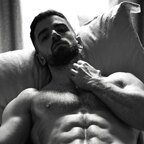 Top OnlyFans creator in London, UK - MaxDrawsMen