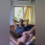 Carlos Big feet