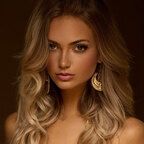 Top OnlyFans creator in Switzerland - Nienke