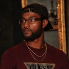 Top OnlyFans creator in Chicago - OfficialMac3