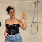 QueenB