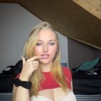 Sarah Bella