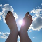 Sunshine 🌞 Soles & Teasing 👣 Toes