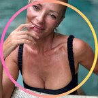 Russian GILF (NSFW in bio 🍒)