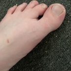 Feet!allFeet!
