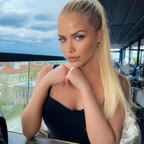 Top OnlyFans creator in Miami - Luna Lux