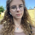 Top OnlyFans creator - Sophi — Unknown profile photo