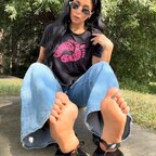 Your foots queen ♡